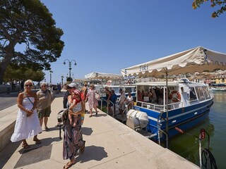 Holiday park Nans-les-Pins Environment 21