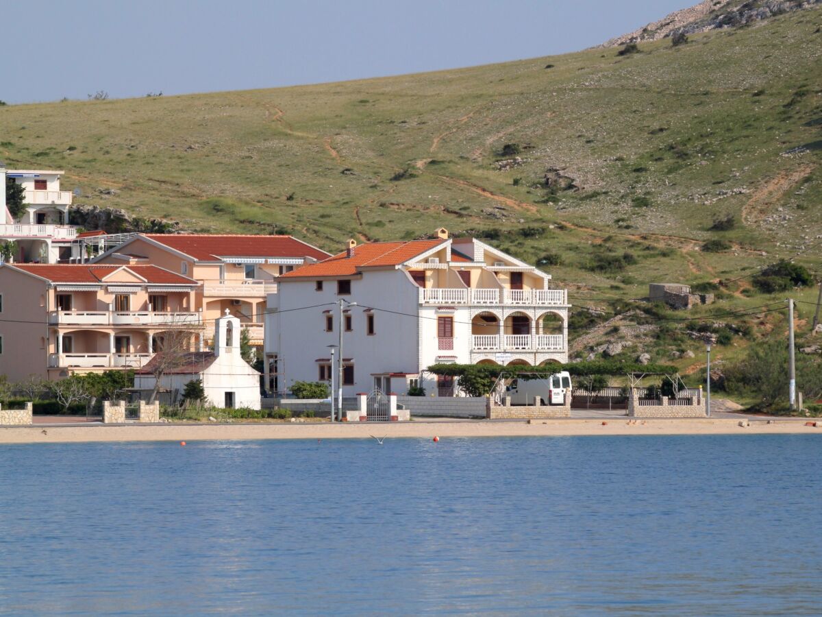 Apartment Metajna 1