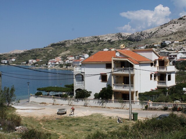 Apartment Metajna 6