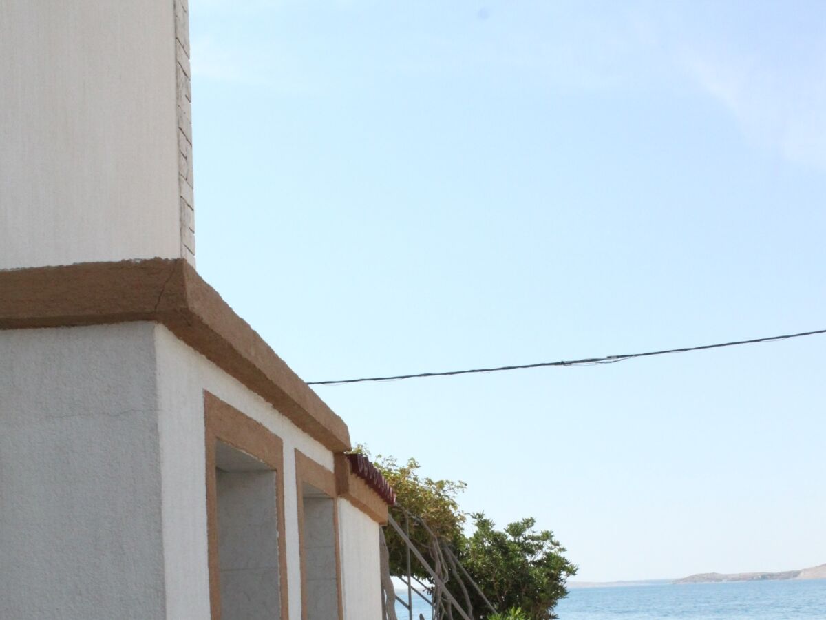 Apartment Metajna 9