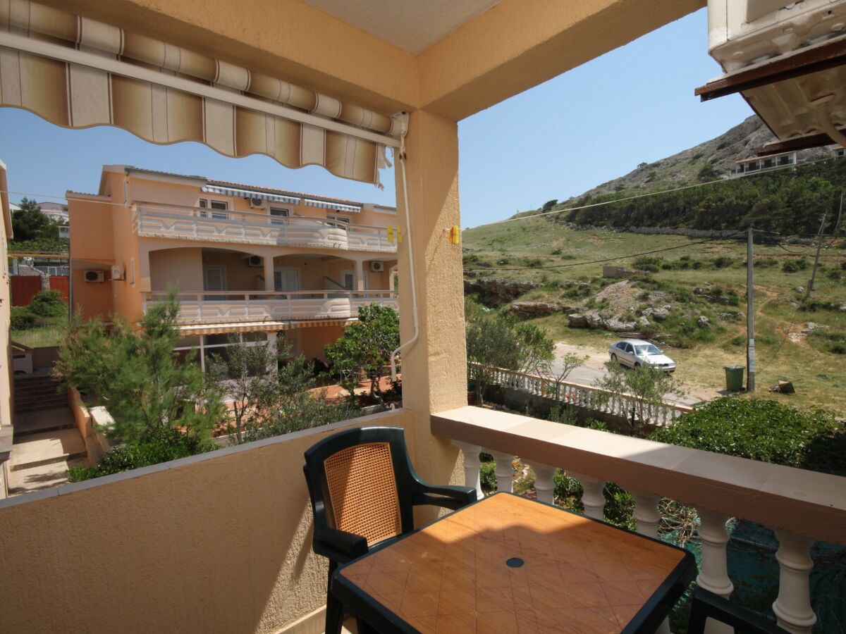 Apartment Metajna 26