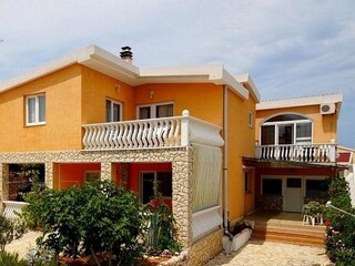 Apartment Povljana  19