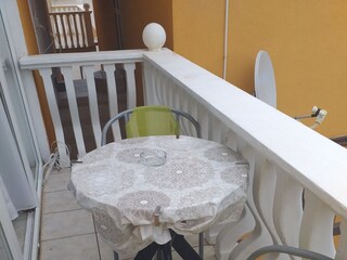 Apartment Povljana  11