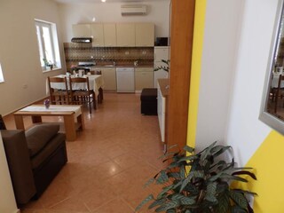 Apartment Kampor Features 5