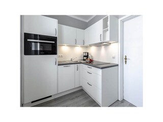 Kleine, aber voll ausgestattete Küche