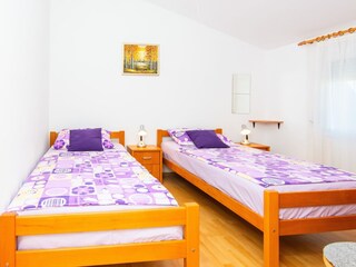 Apartment Povljana  8