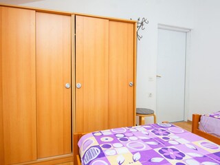 Apartment Povljana  9