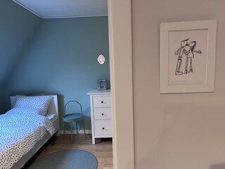 Blick ins Schlafzimmer 2