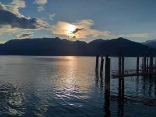 Blick auf den Yachthafen, nur 100?m von der FeWo Luino