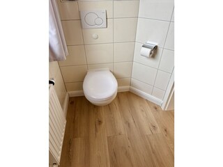 Zusätzliches WC...