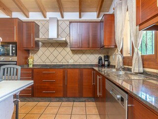 Villa Lloseta Features 36