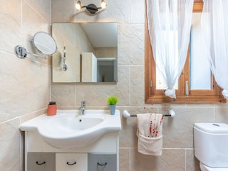 Villa Lloseta Features 52