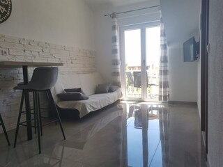 Apartment Okrug Gornji  7