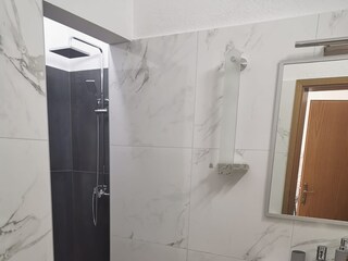 Apartment Okrug Gornji  10