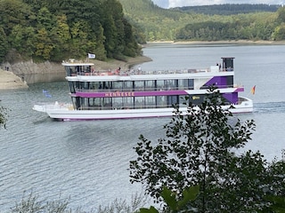 Das neuen Fahrgastschiff "EMS Hennesee"