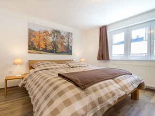 Herbstlaub - Das moderne Schlafzimmer