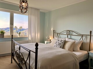 Doppelbett mit Aussicht