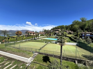 Parkanlage hinter dem Haus