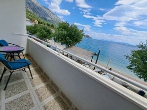One bedroom apartment near beach Igrane, Makarska A-21577-b