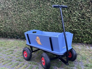 Bollerwagen der Ferienwohnung Robbe