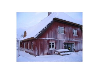 Hausansicht im Winter