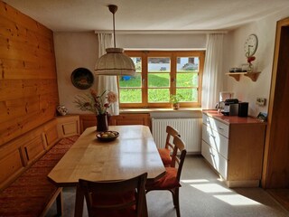 Hus Sigritta Küche mit Esstisch