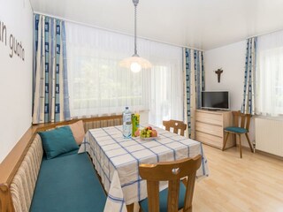 Sitzplatz mit Sat-TV