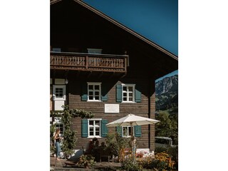 Hus Sigritta Terrasse und vorderer Garten