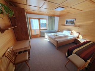 Zimmer 3 mit separatem Bad