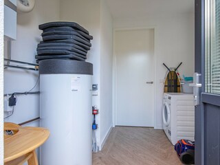 Waschraum/Abstellraum