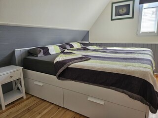 Schlafzimmer unten
