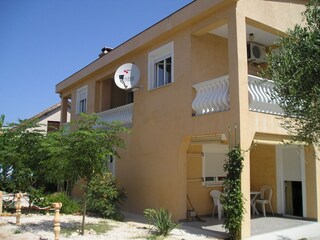 Apartment Povljana  2