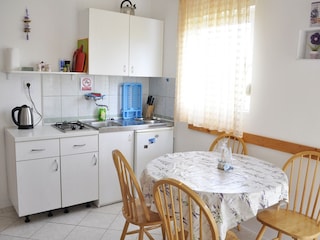 Apartment Povljana  11