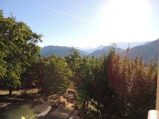 Holiday house Le Chaffaut-Saint-Jurson Environment 13