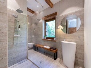 Vakantiehuis Svirce Kenmerken 24