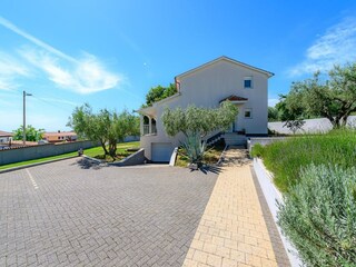 Villa Labinci Outdoor Recording 5