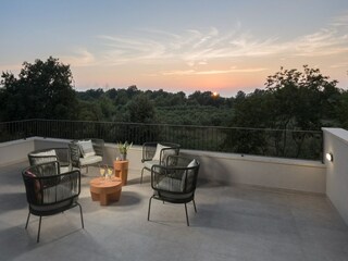 Villa Tar Outdoor Recording 16