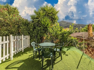 Apartment Badesi Außenaufnahme 6