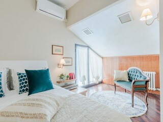 Villa Santa Maria a Monte Características 32