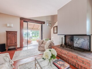 Villa Santa Maria a Monte Características 47