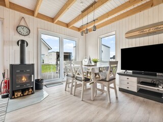 Kamin-/Ofen