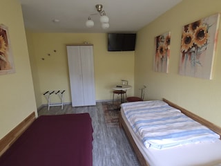 Zweibettzimmer 1. OG mit TV