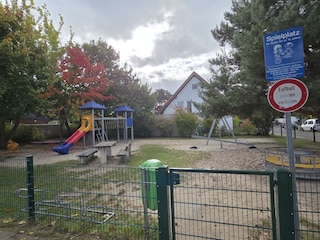 Kinderspielplatz in unmittelbarer Nähe