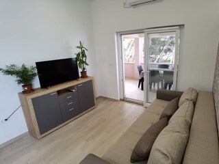 Apartment Ugljan (Ort)  12