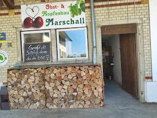 Genussreife Kirschen, Liköre usw. erwerben im Hoflädele