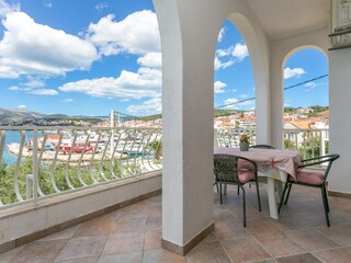Apartment Okrug Gornji  1