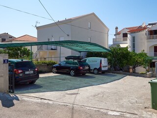 Apartment Okrug Gornji  14