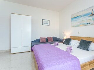 Apartment Okrug Gornji  21