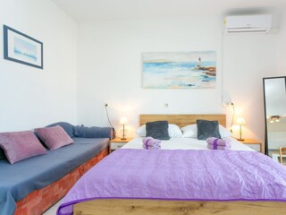 Apartment Okrug Gornji  22