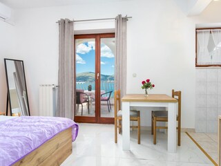 Apartment Okrug Gornji  1